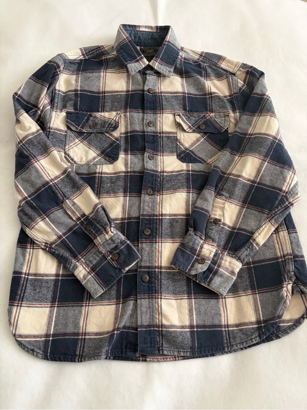 Jachs Men’s XL Navy and Cream Plaid Button-Down Flannel Shirt